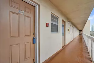 218 NE 12th Ave, Hallandale Beach, FL 33009 - Photo 16