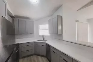 2819 Stoneway Ln, Fort Pierce, FL 34982 - Photo 6