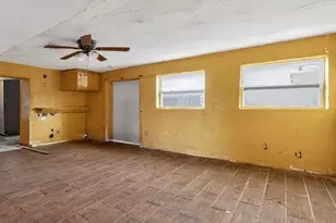 2765 NW 60th St, Miami, FL 33142 - Photo 6