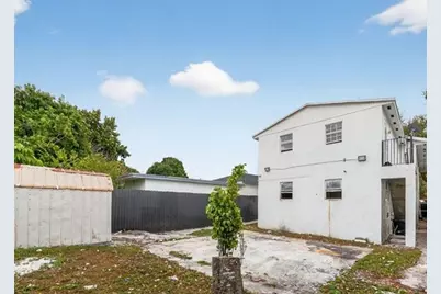 2765 NW 60th Street, Miami, FL 33142 - Photo 2