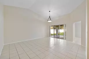 8375 NW 46th Dr, Coral Springs, FL 33067 - Photo 10