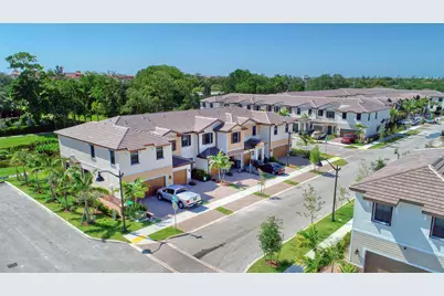 4733 Santa Cruz Way, Davie, FL 33314 - Photo 22