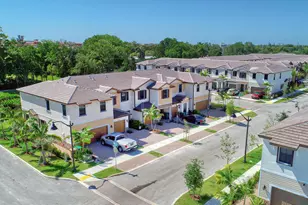 4733 Santa Cruz Way, Davie, FL 33314 - Photo 22