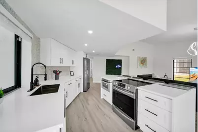 2723 SW 5th Avenue, Cape Coral, FL 33914 - Photo 4