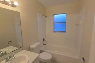 4403 Treehouse Ln, Tamarac, FL 33319 - Photo 12