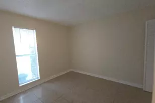 4403 Treehouse Ln, Tamarac, FL 33319 - Photo 10
