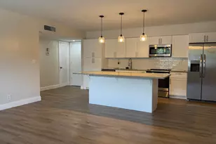 411 SE 8th Street SE, Deerfield Beach, FL 33441 - Photo 4