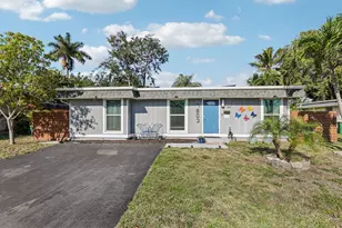 7803 NW 69th Terrace, Tamarac, FL 33321 - Photo 2