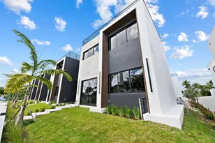 843 SW 14th Ct, Fort Lauderdale, FL 33315 - Photo 2
