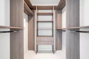 851 NE 1st Ave, Miami, FL 33132 - Photo 18