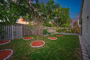 2021 Normandy Cir, West Palm Beach, FL 33409 - Photo 4