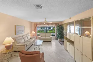 9810 Tabebuia Tree Dr, Boynton Beach, FL 33436 - Photo 10