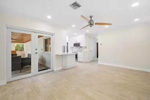 1061 NW 3rd St, Boca Raton, FL 33486 - Photo 12