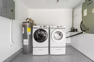 1061 NW 3rd St, Boca Raton, FL 33486 - Photo 34