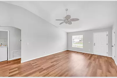 1566 SW Bellevue Avenue, Port Saint Lucie, FL 34953 - Photo 16