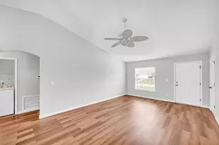 1566 SW Bellevue Ave, Port Saint Lucie, FL 34953 - Photo 16