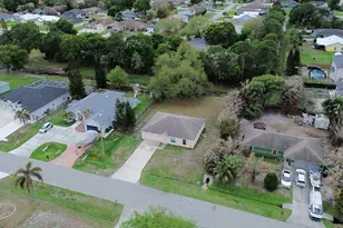 1566 SW Bellevue Ave, Port Saint Lucie, FL 34953 - Photo 30