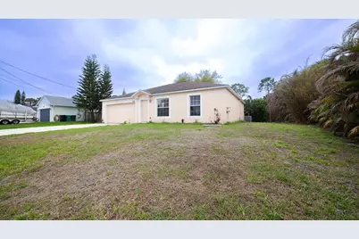1566 SW Bellevue Avenue, Port Saint Lucie, FL 34953 - Photo 2