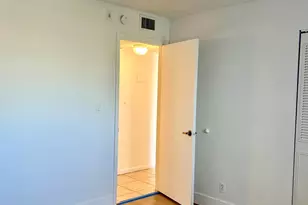 8540 N Sherman Cir, Miramar, FL 33025 - Photo 18