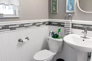 842 NE 20th Dr, Wilton Manors, FL 33305 - Photo 8