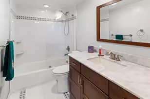 842 NE 20th Dr, Wilton Manors, FL 33305 - Photo 18