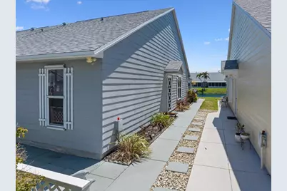 2538 SE Tropical East Circle, Port Saint Lucie, FL 34952 - Photo 4