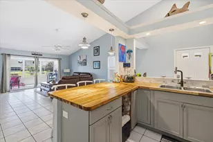 2538 SE Tropical E Cir, Port Saint Lucie, FL 34952 - Photo 14