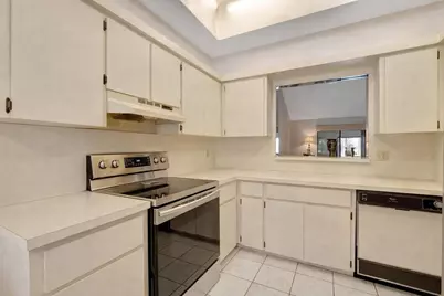 10884 Waterberry Court, Boca Raton, FL 33498 - Photo 6