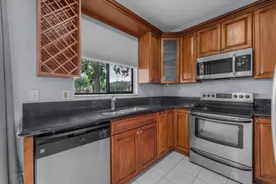 10538 NW 10th Street, Plantation, FL 33322 - Photo 12