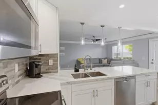 397 Burgundy I, Delray Beach, FL 33484 - Photo 2