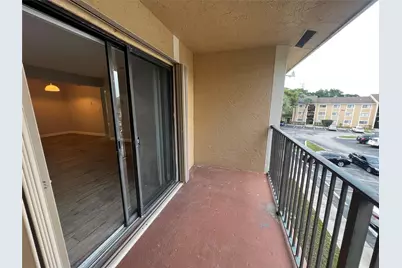 400 Palm Circle W #Unit 302, Pembroke Pines, FL 33025 - Photo 16