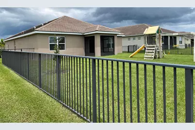 10571 SW Toren Way, Port Saint Lucie, FL 34987 - Photo 12