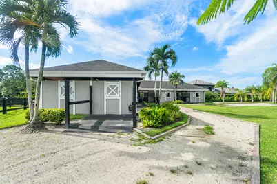 2080 Canter Way, Wellington, FL 33414 - Photo 4