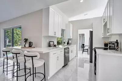 2881 NW 98th Way, Coral Springs, FL 33065 - Photo 30