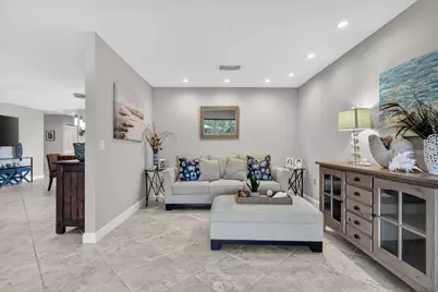 41 Stratford Lane W #B, Boynton Beach, FL 33436 - Photo 4