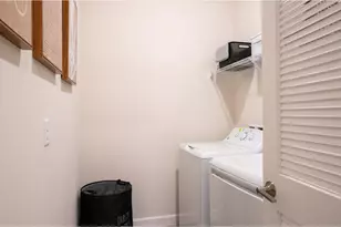 1364 SE Willow Oaks St, Port Saint Lucie, FL 34984 - Photo 14