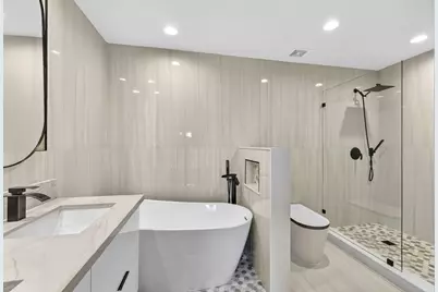 724 SW 1st Avenue, Pompano Beach, FL 33060 - Photo 32