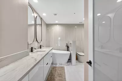 724 SW 1st Avenue, Pompano Beach, FL 33060 - Photo 2