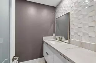 724 SW 1st Ave, Pompano Beach, FL 33060 - Photo 18