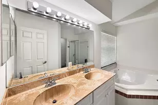 1526 SW Dycus Ave, Port Saint Lucie, FL 34953 - Photo 14