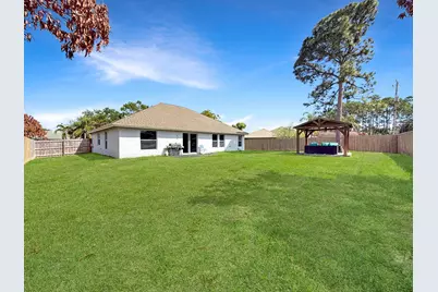 1526 SW Dycus Avenue, Port Saint Lucie, FL 34953 - Photo 18