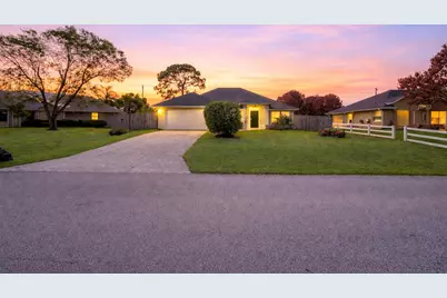 1526 SW Dycus Avenue, Port Saint Lucie, FL 34953 - Photo 2