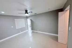 2710 NW 24th Ave, Oakland Park, FL 33311 - Photo 10