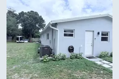 2710 NW 24th Avenue #1-2, Oakland Park, FL 33311 - Photo 2