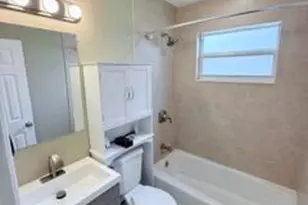 2710 NW 24th Ave, Oakland Park, FL 33311 - Photo 22