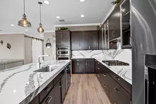 953 Hookline Cir, The Acreage, FL 33470 - Photo 10