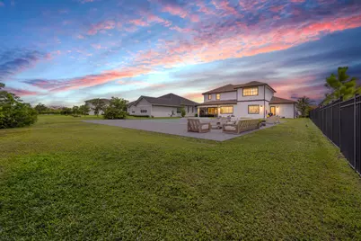 953 Hookline Circle, The Acreage, FL 33470 - Photo 2