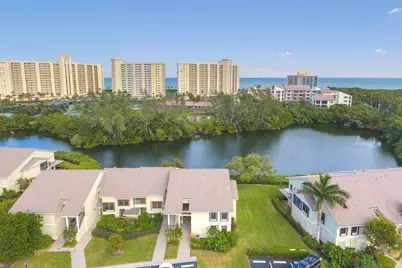 2206 S Fairway Dr S, Jupiter, FL 33477 - Photo 1