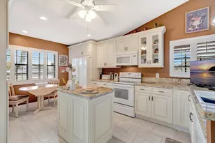 8240 Waterline Dr, Boynton Beach, FL 33472 - Photo 14