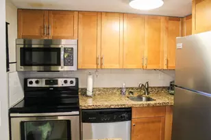 1830 Embassy Dr, West Palm Beach, FL 33401 - Photo 10